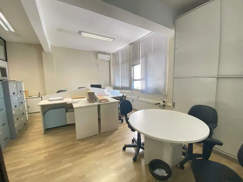 Sala Comercial à venda no Centro: