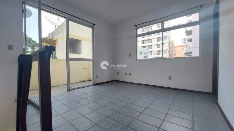 Duplex à venda no Centro: