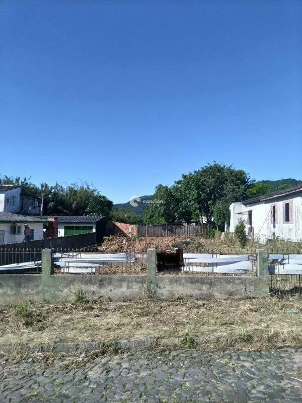 Terreno à venda no Nossa Senhora das Dores: