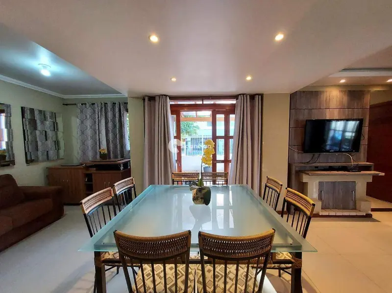 Casa à venda no Pé de Plátano: 