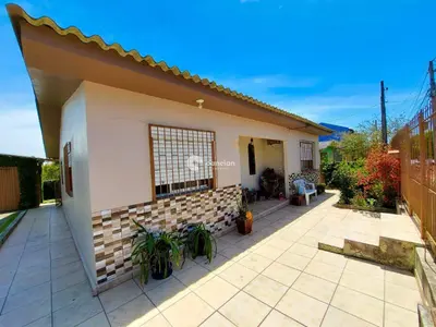 Casa à venda no Tomazetti: 