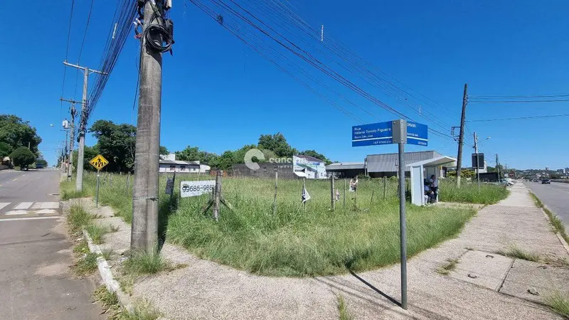 Terreno à venda no Camobi: 
