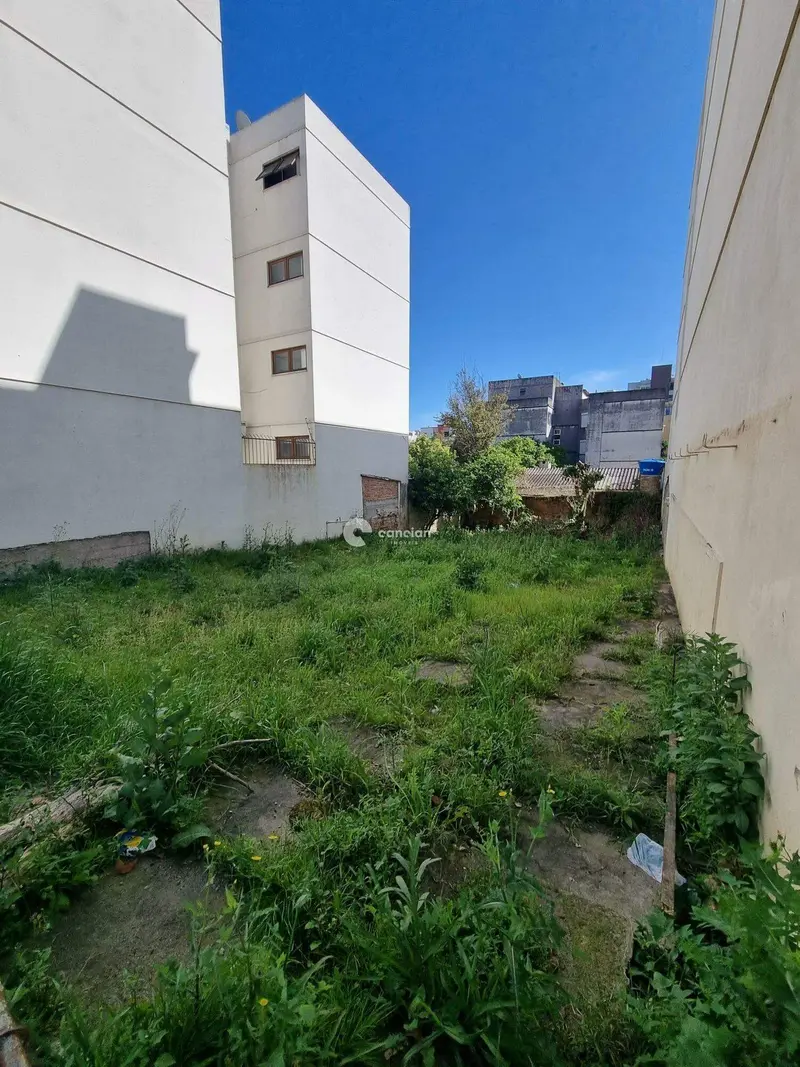 Terreno à venda no Centro: 