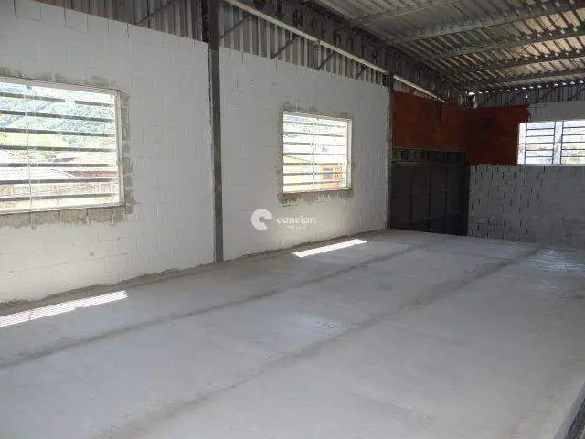 Pavilhão à venda no Nossa Senhora do Perpétuo Socorro: 
