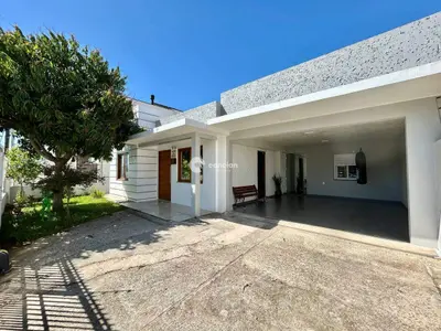 Casa à venda no Camobi: 