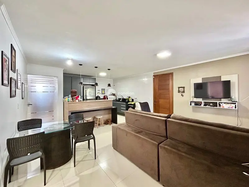 Casa à venda no Camobi: 