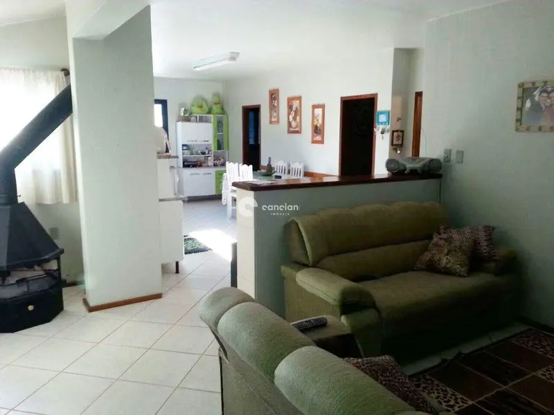 Casa à venda no Centro: 
