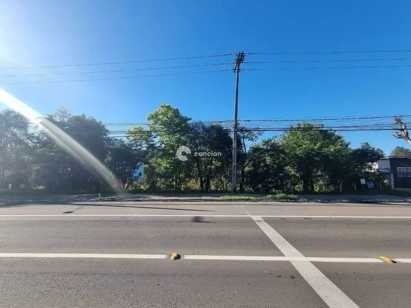 Terreno à venda no Camobi: