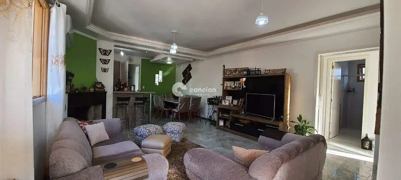 Casa à venda no Camobi: 