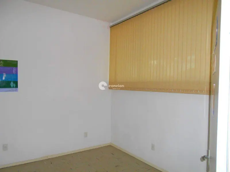 Sala Comercial à venda no Centro: 