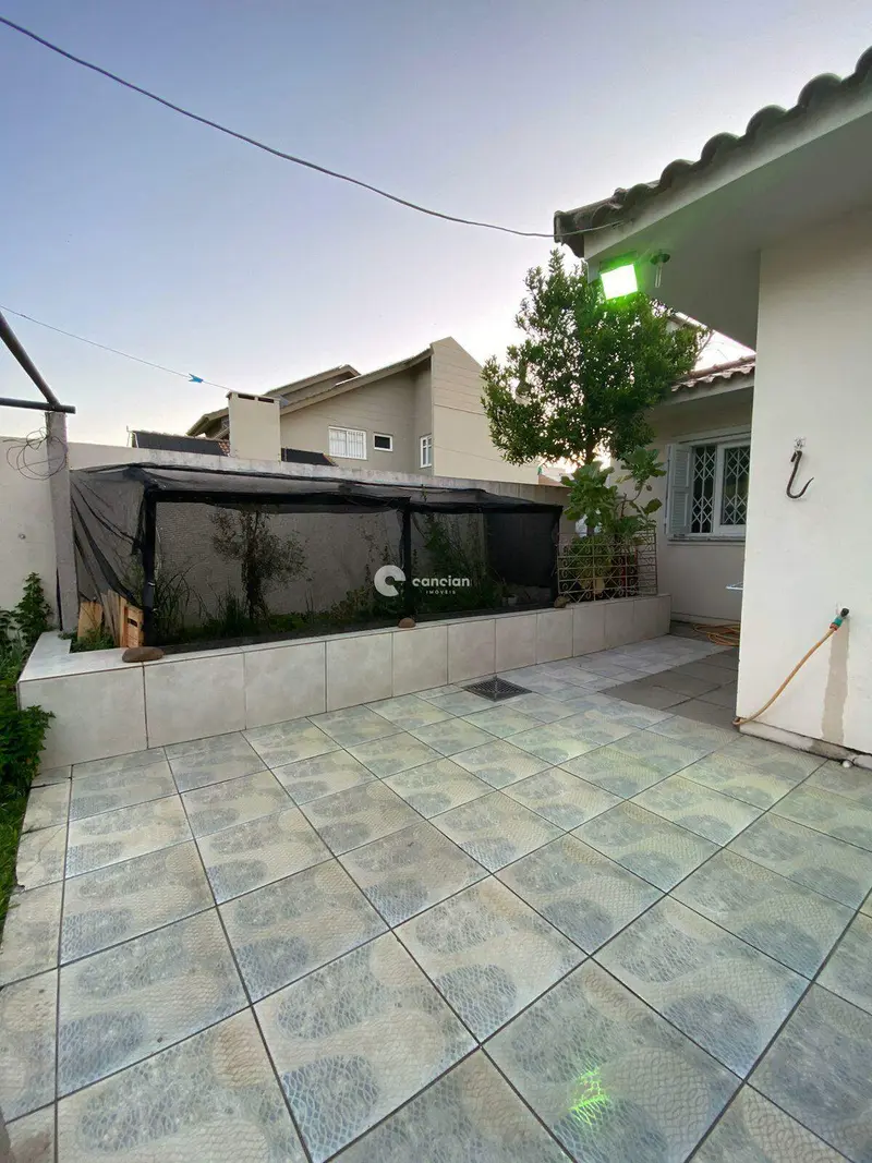 Casa à venda no Camobi: 