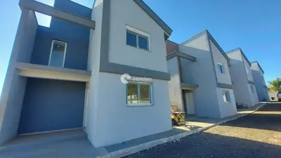 Casa de Condomínio à venda no Tomazetti: 