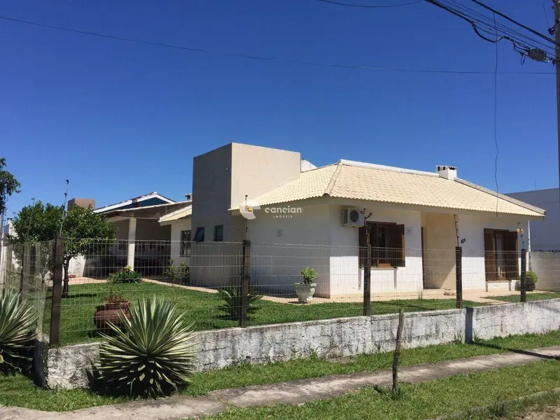 Casa à venda no Tomazetti: 