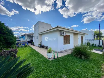 Casa à venda no Tomazetti: 