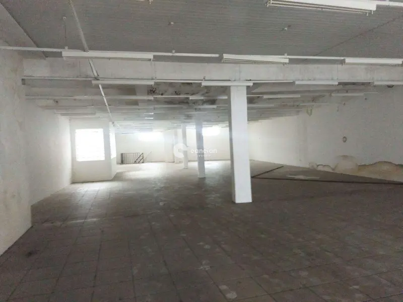 Prédio Comercial à venda no Centro: 
