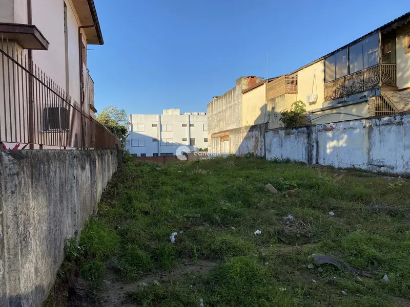 Terreno à venda no Centro: 