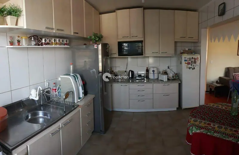 Casa à venda no Camobi:
