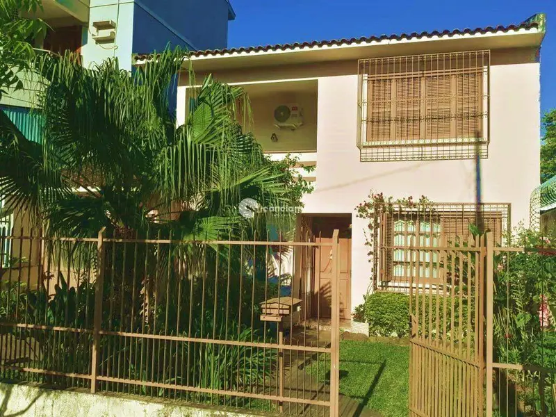 Casa à venda no Camobi: