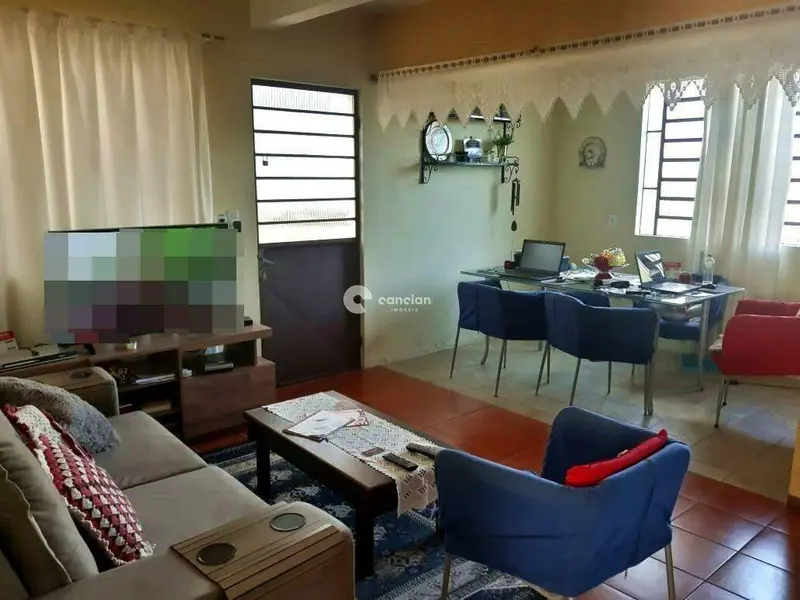 Casa à venda no Camobi: