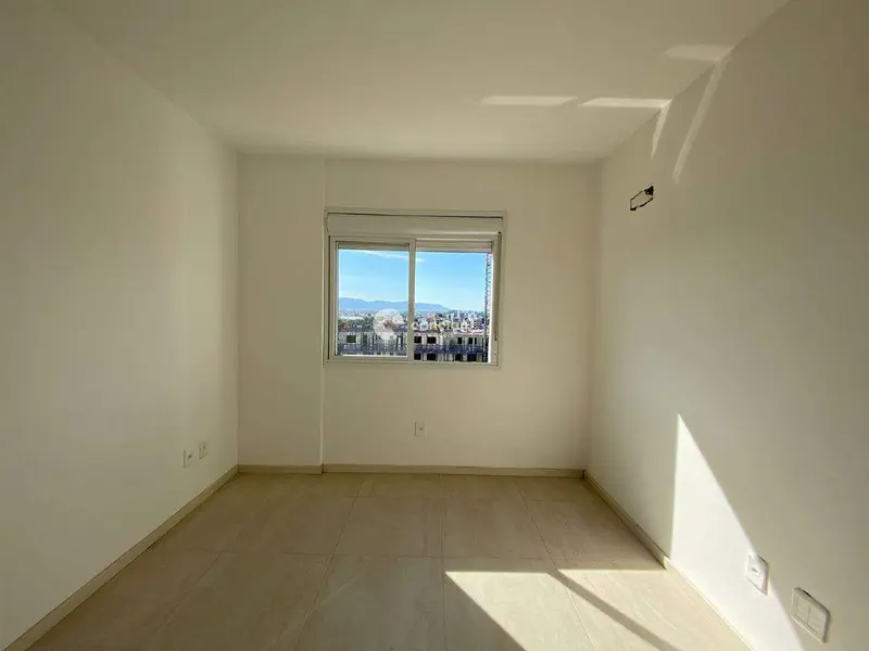 Apartamento à venda no Camobi: 