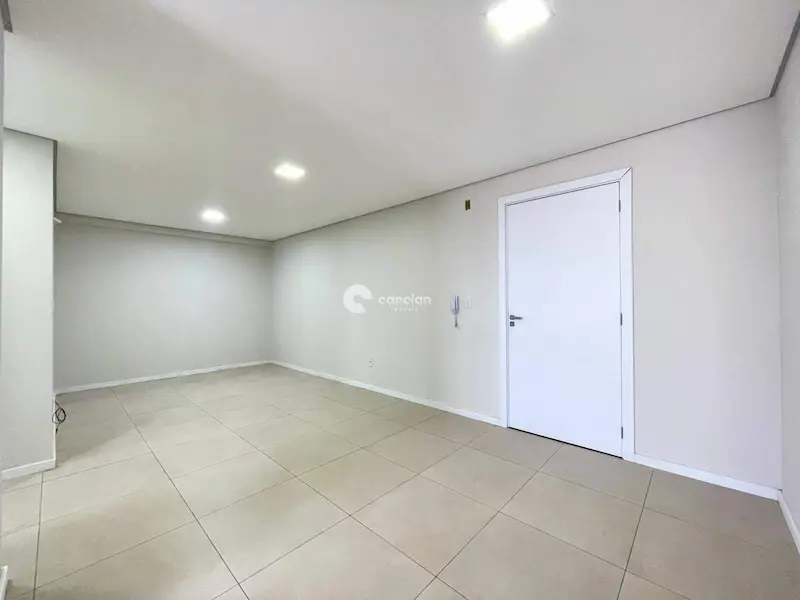 Apartamento à venda no Camobi: