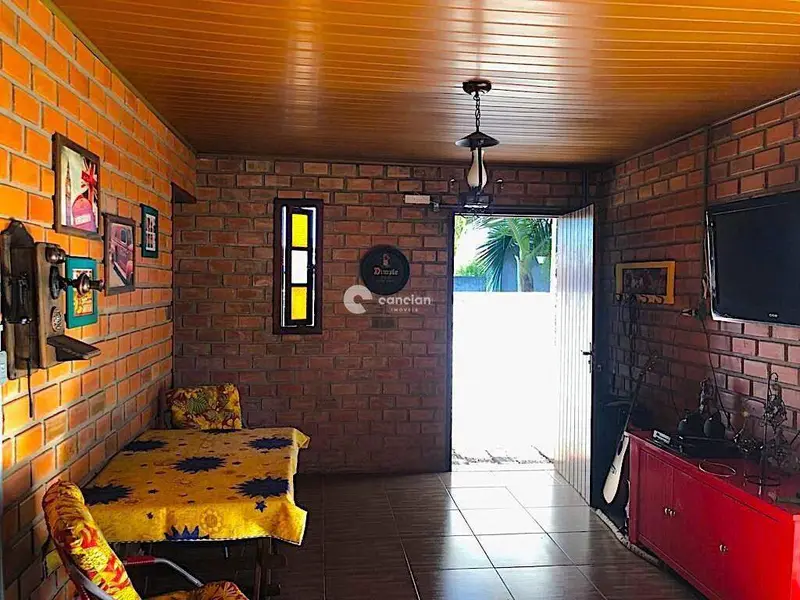 Casa à venda no Camobi: 