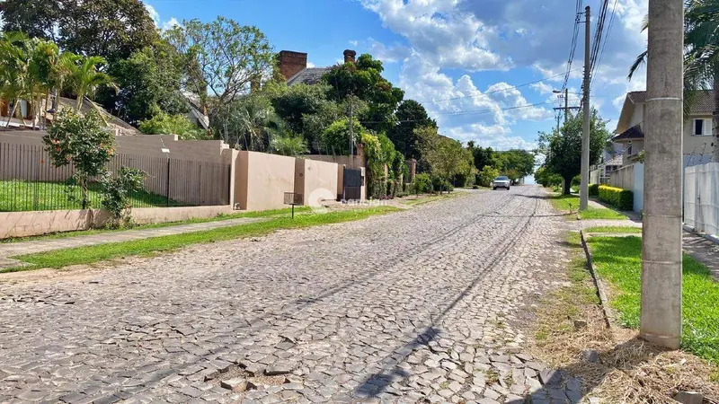 Terreno à venda no Camobi: 