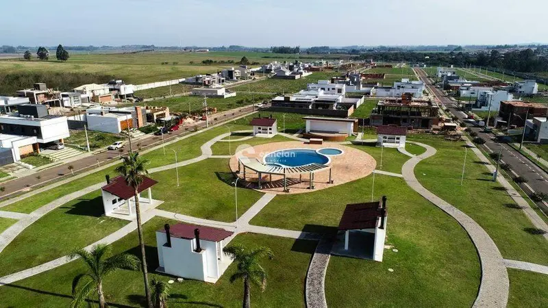 Terreno à venda no Camobi: 