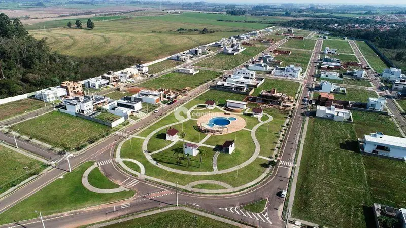 Terreno à venda no Camobi: 