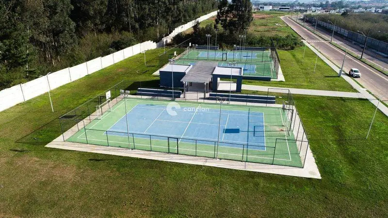 Terreno à venda no Camobi: 