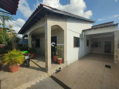 Casa à venda no Salgado Filho: 