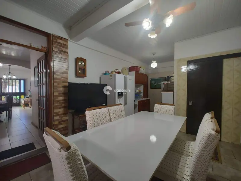 Casa à venda no Salgado Filho: 