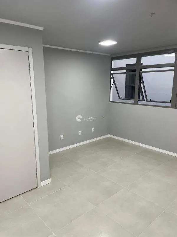 Sala Comercial para aluguel no Centro: 