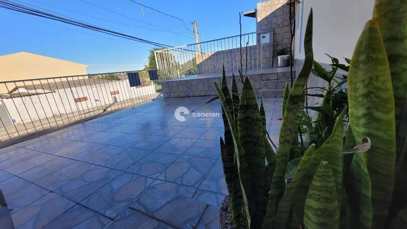 Casa à venda no Tancredo Neves: 