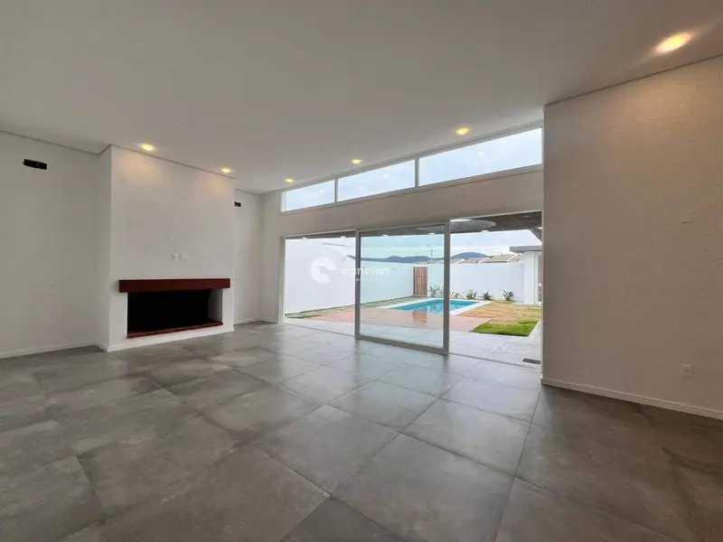 Casa de Condomínio à venda no São José: 