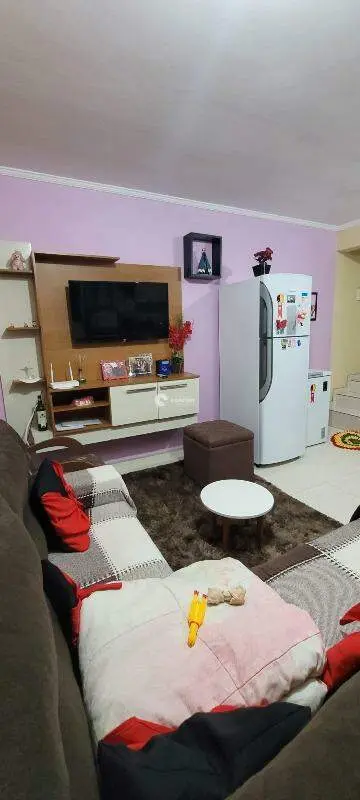 Casa de Condomínio à venda no Tancredo Neves: 