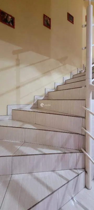 Casa de Condomínio à venda no Tancredo Neves: 