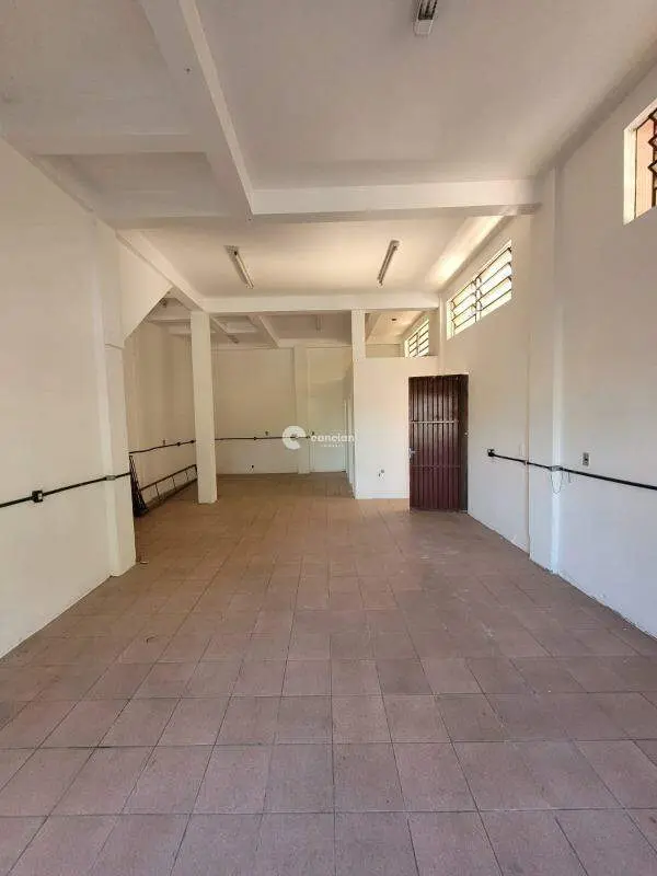 Sala Comercial para aluguel no Uglione: