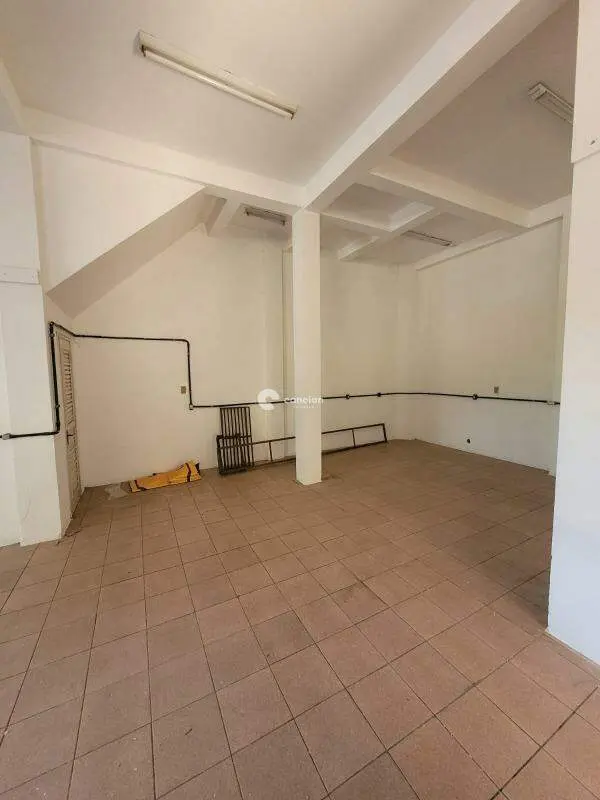 Sala Comercial para aluguel no Uglione: