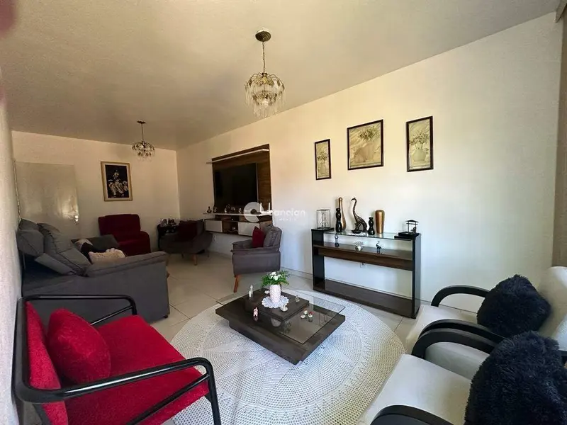 Casa à venda no Camobi: 