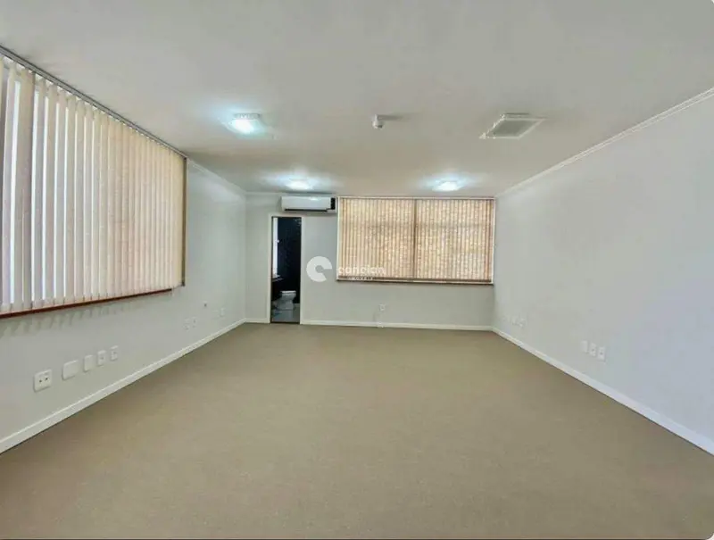 Sala Comercial à venda no Centro: 