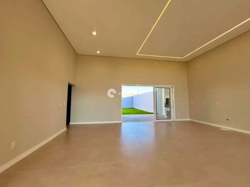Casa à venda no Camobi:
