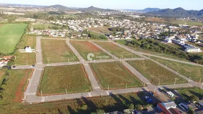 Terreno à venda no Camobi: 