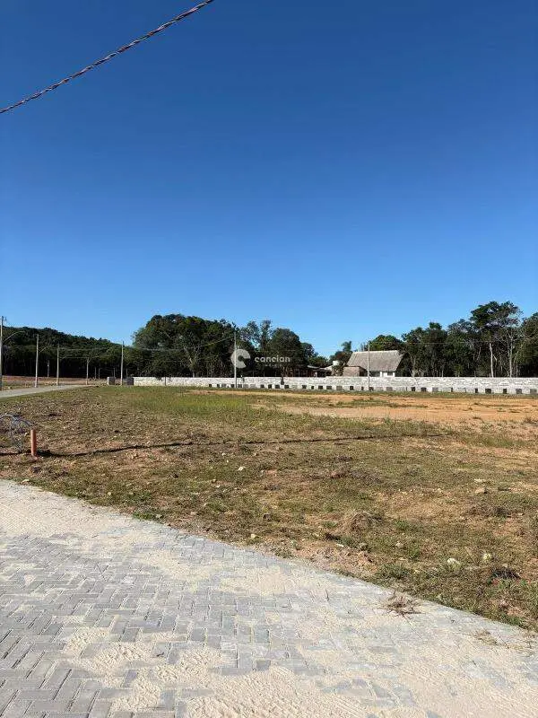 Terreno em condomínio à venda no Parque Serrano I: 