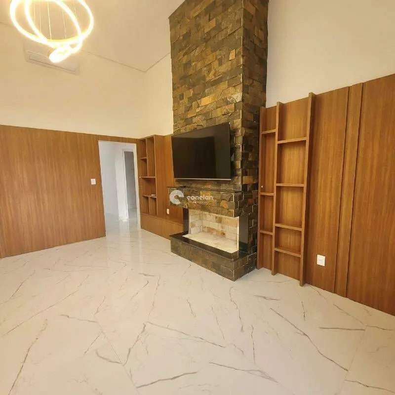 Casa de Condomínio à venda no Camobi: 