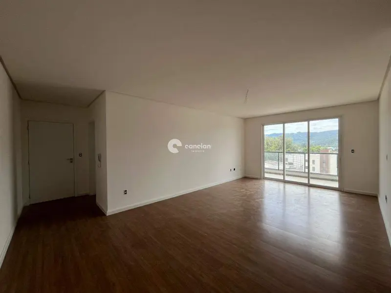 Apartamento à venda no Camobi: 