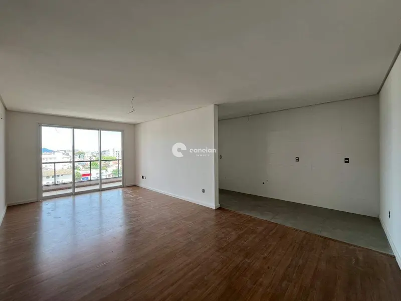 Apartamento à venda no Camobi: 
