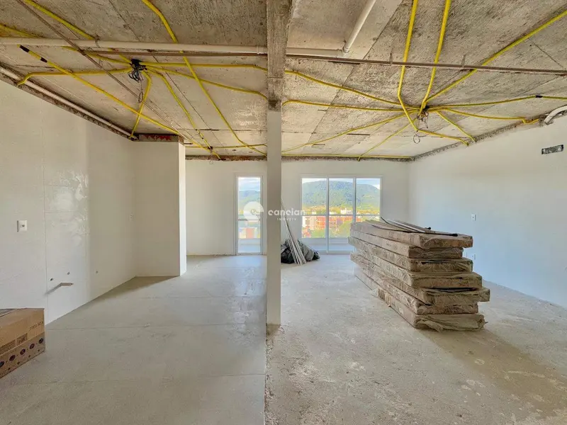Apartamento à venda no Camobi: