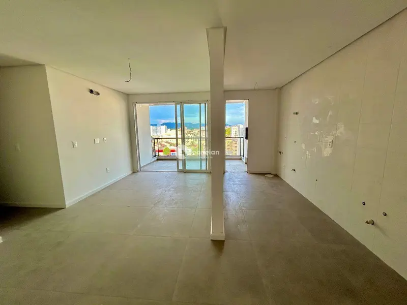 Apartamento à venda no Camobi: 