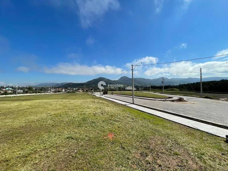Terreno em condomínio à venda no São José: 